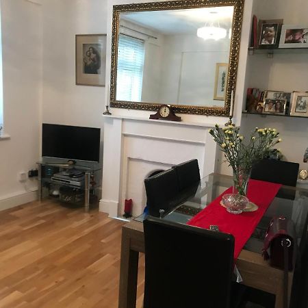 Bright Balham Apartment London Exterior photo